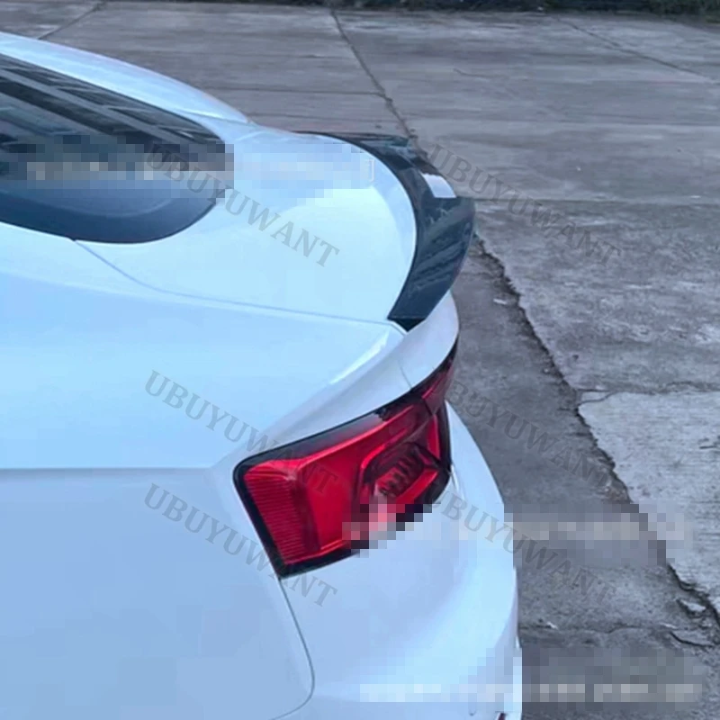 Detalle del acabado negro carbono