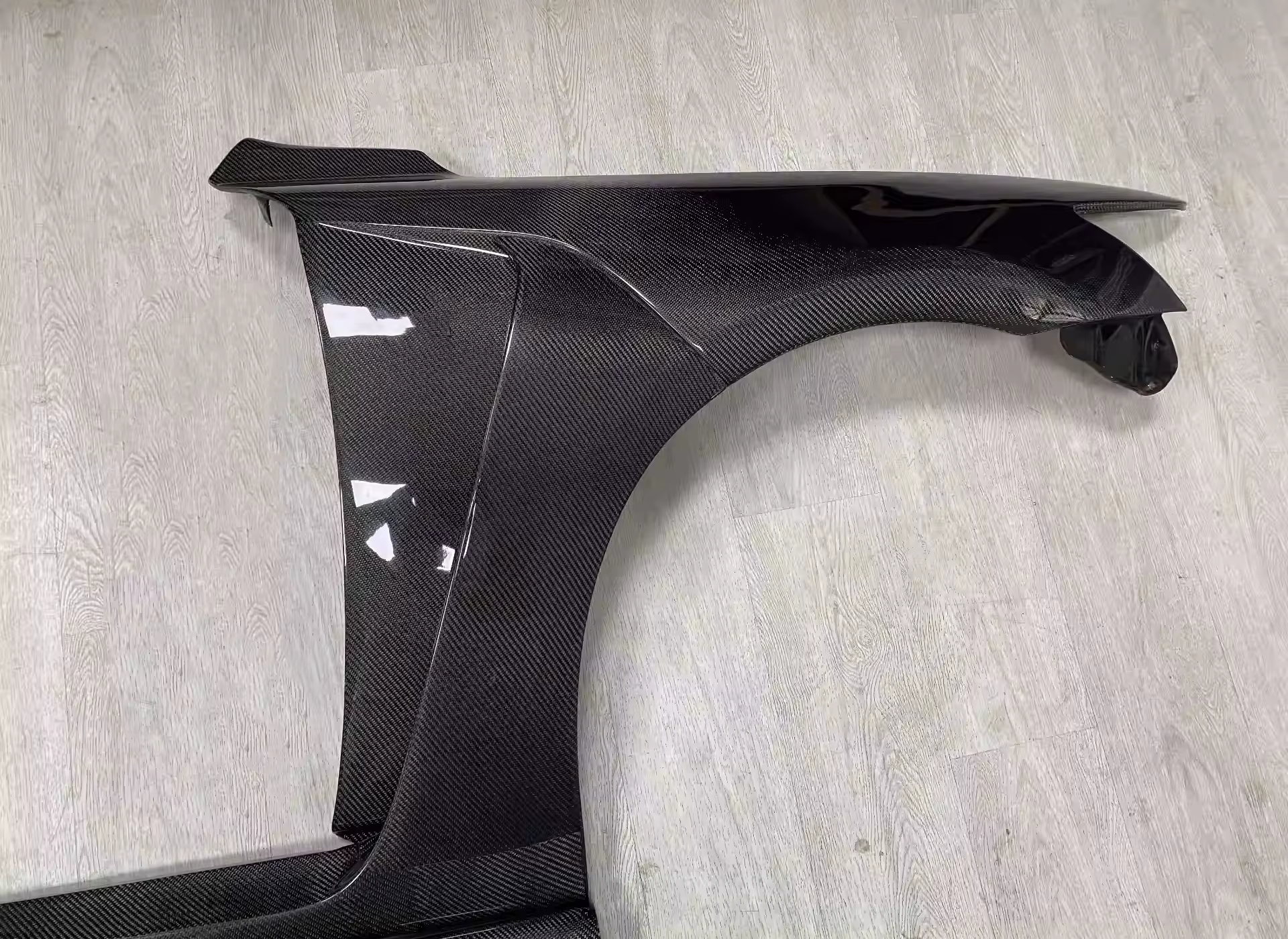 Kit ensanche fibra carbono faldones guardabarros Lexus IS Cabrio - imagen 2