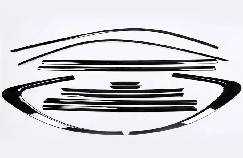 Vista frontal del embellecedor de ventana para Jaguar F-PACE