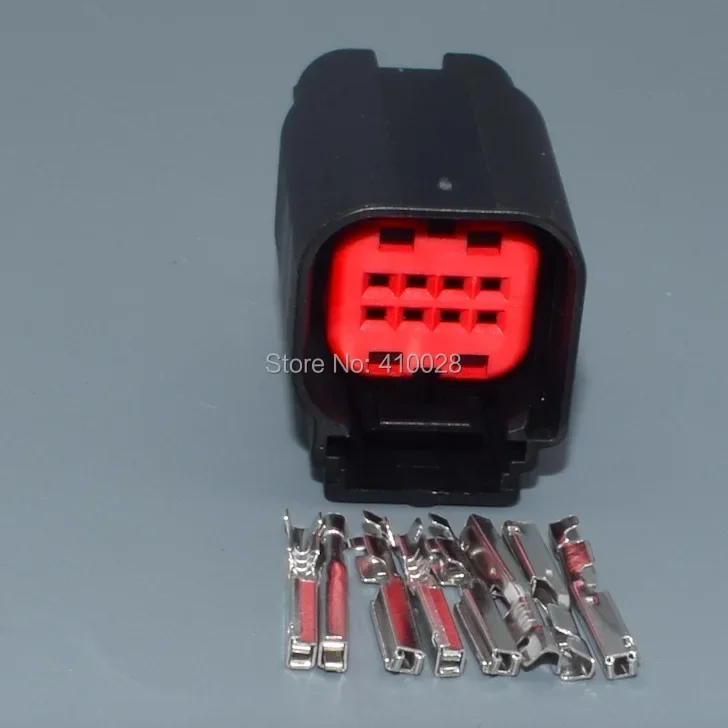Detalle del enchufe sellado e impermeable para arnés de automóvil