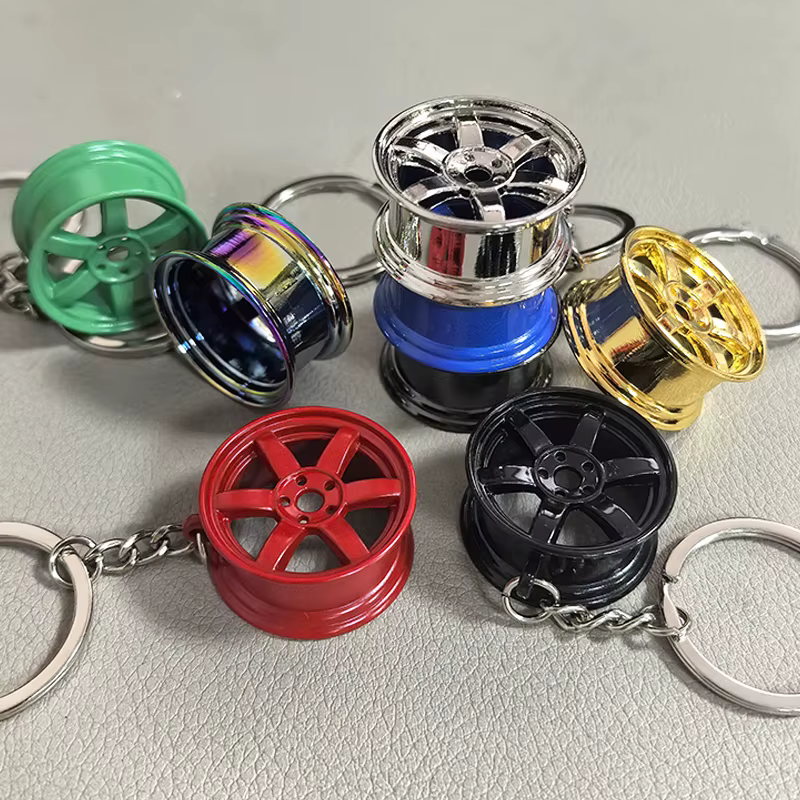 Llavero de aleación de zinc con diseño de llanta de neumático para coches - imagen 2