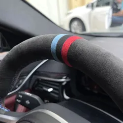 Línea embellecedora de volante en cuero gamuza roja y azul – BMW E46