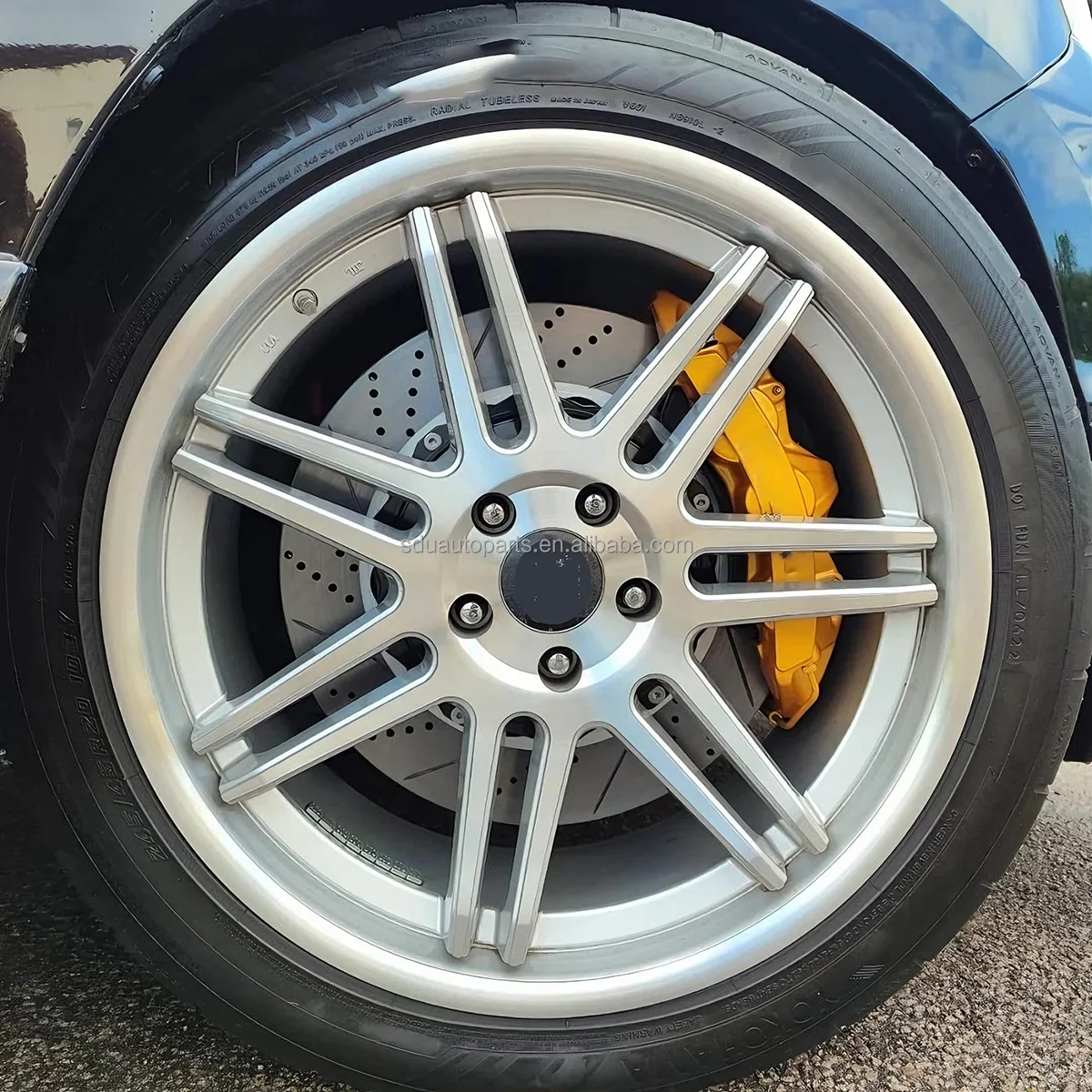 Pinza de freno delantera