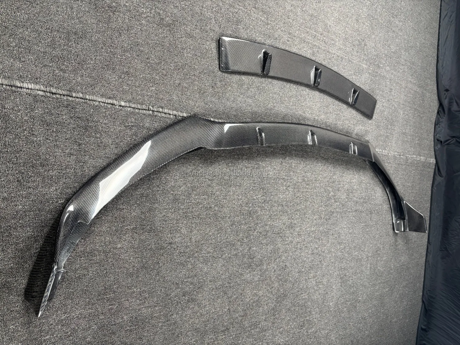 Labio delantero fibra carbono Mercedes W205 C63 AMG Black Series - imagen 5