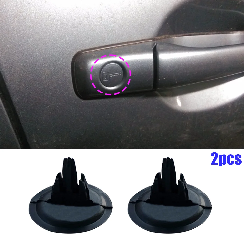 Tapa negra para el orificio de llave de una puerta de coche