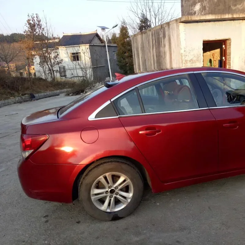 Alerón trasero spoiler negro Chevrolet Cruze sedan 2009-2014 - imagen 2