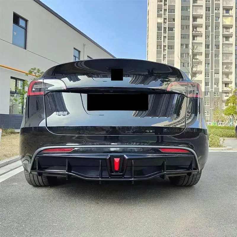 Detalle del difusor trasero para Tesla Model Y
