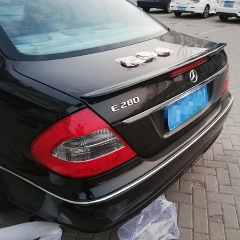 Alerón cola de pato en fibra de carbono para Mercedes Clase E W211 - imagen 5