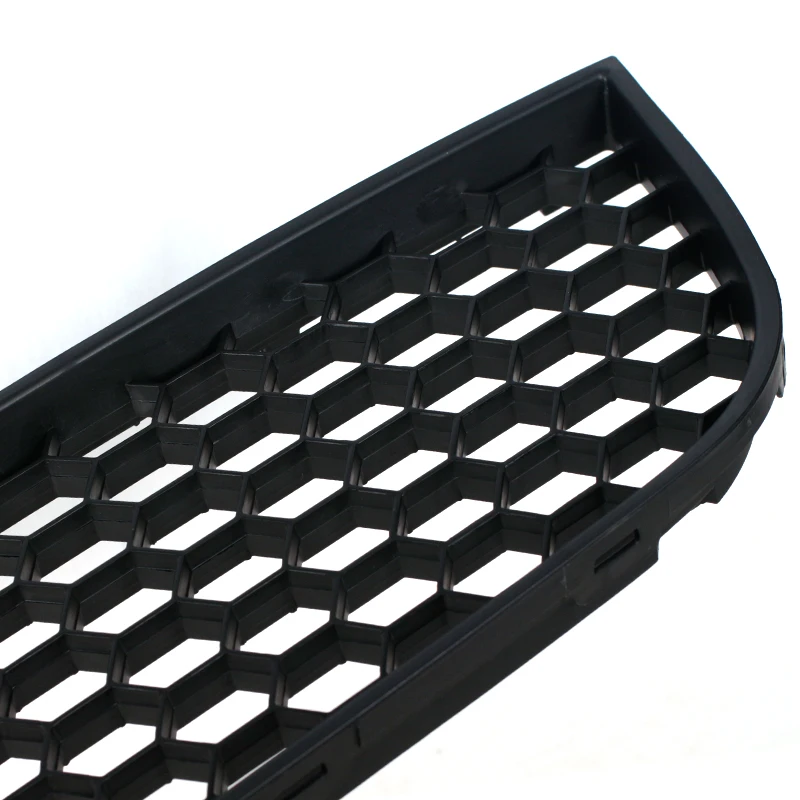 Marco antiniebla rejilla panal – VW Polo GTI 9N3 MK4 2005-2009 - imagen 5