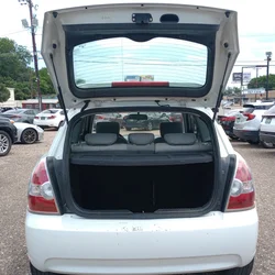 Amortiguadores puerta maletero Hyundai Accent Verna III MC 2005-2011