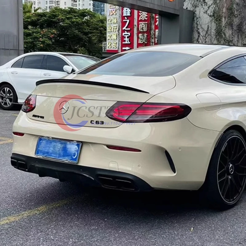 Alerón trasero estilo M4 negro brillante Mercedes Clase C W205 - imagen 4