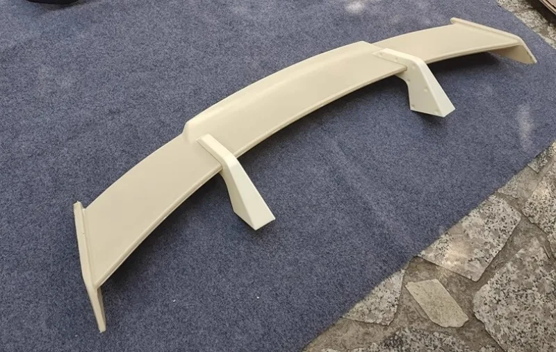 Alerón trasero negro brillante sin pintar – Mazda3 2014-2024 - imagen 3