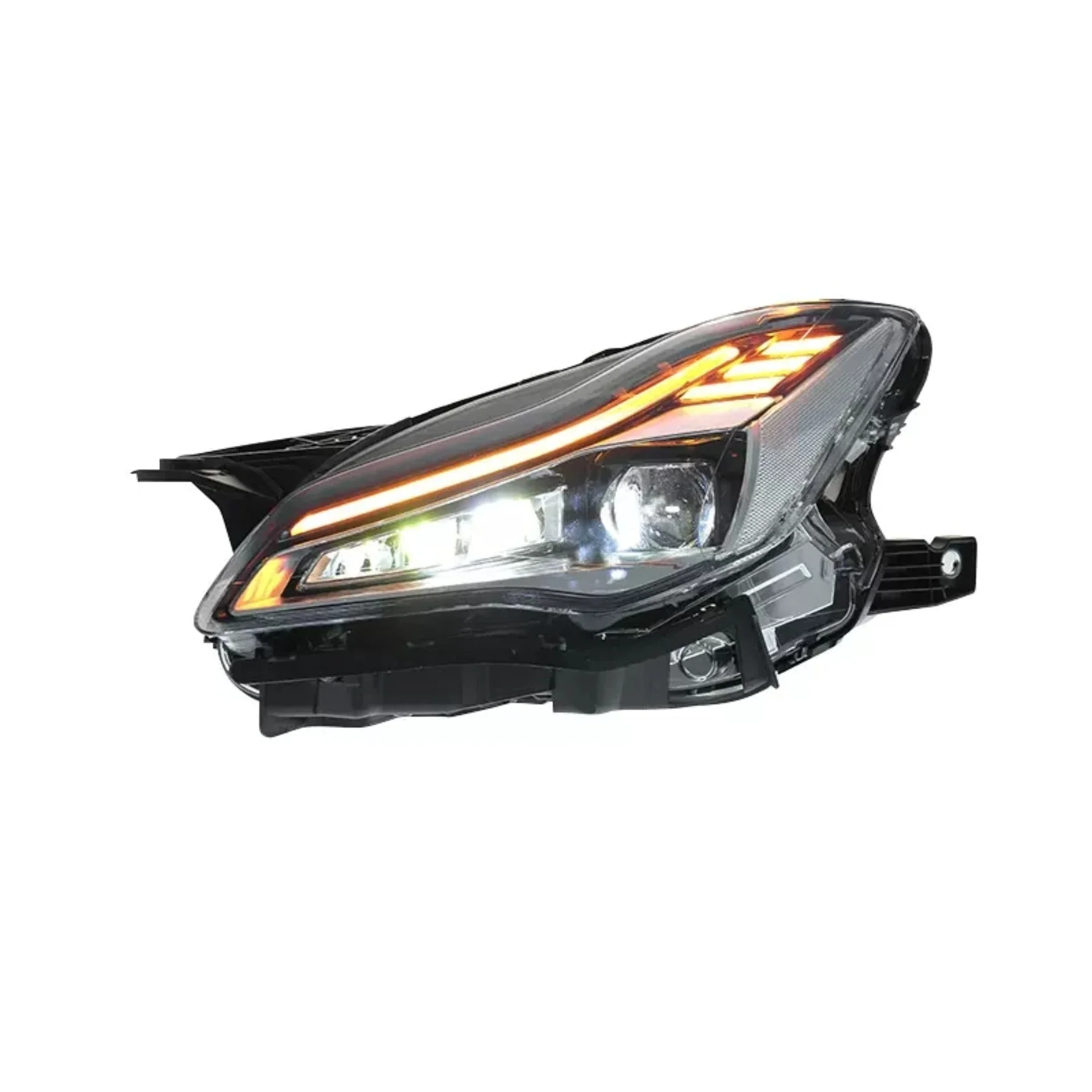 Vista frontal del faro izquierdo con lente LED y DRL activo