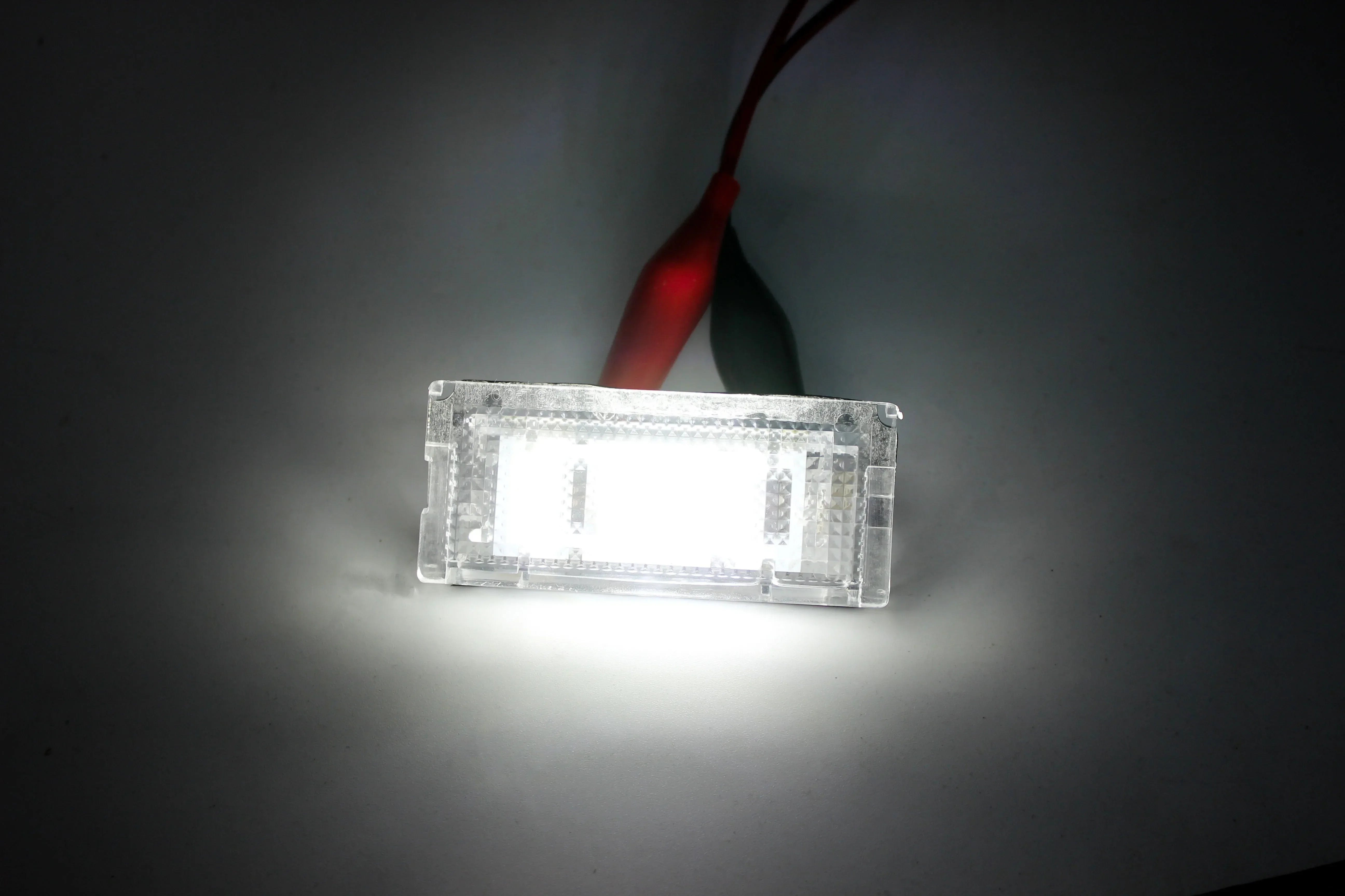 Lámparas LED matrícula BMW Serie 3 E46 sin errores canbus - imagen 4