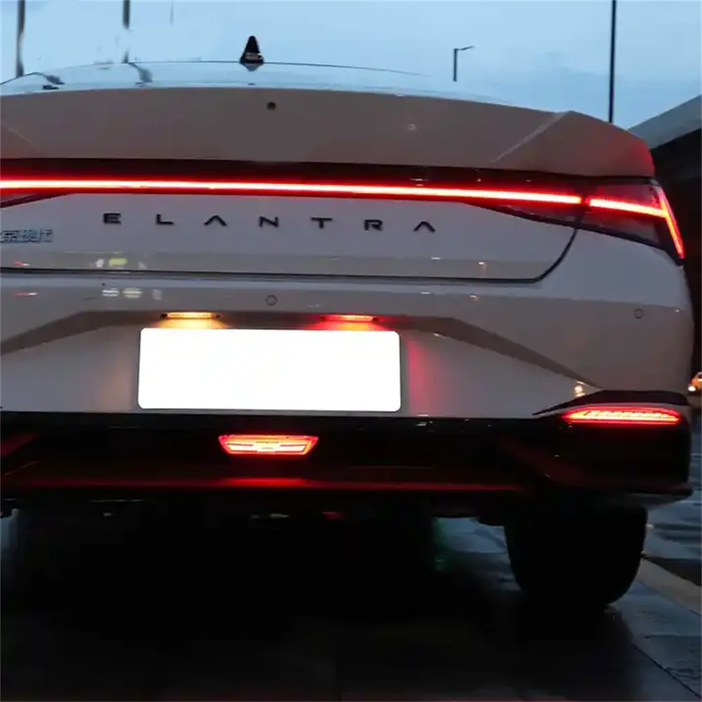 Reflector LED de freno trasero para Hyundai Elantra 2021 - imagen 2