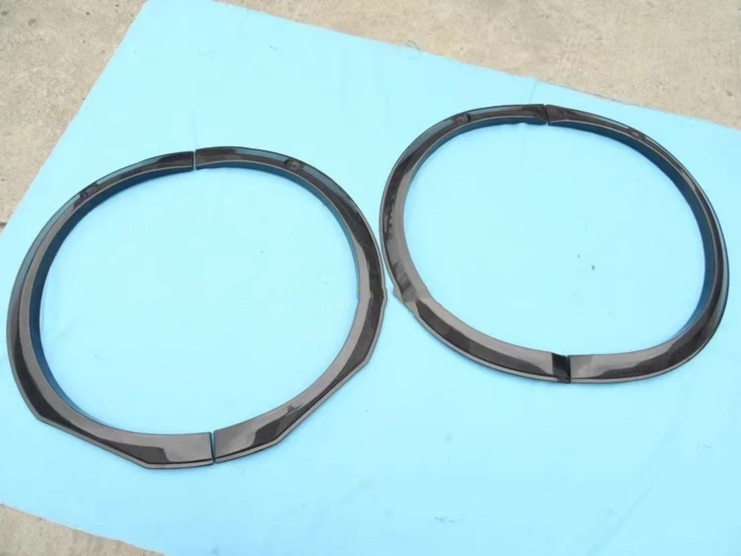 Kit guardabarros fibra de carbono Volkswagen Golf 8