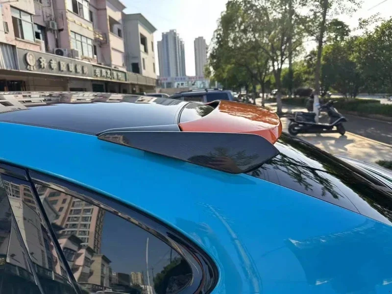 Alerón superior de carbono para Porsche Cayenne Coupé - imagen 5