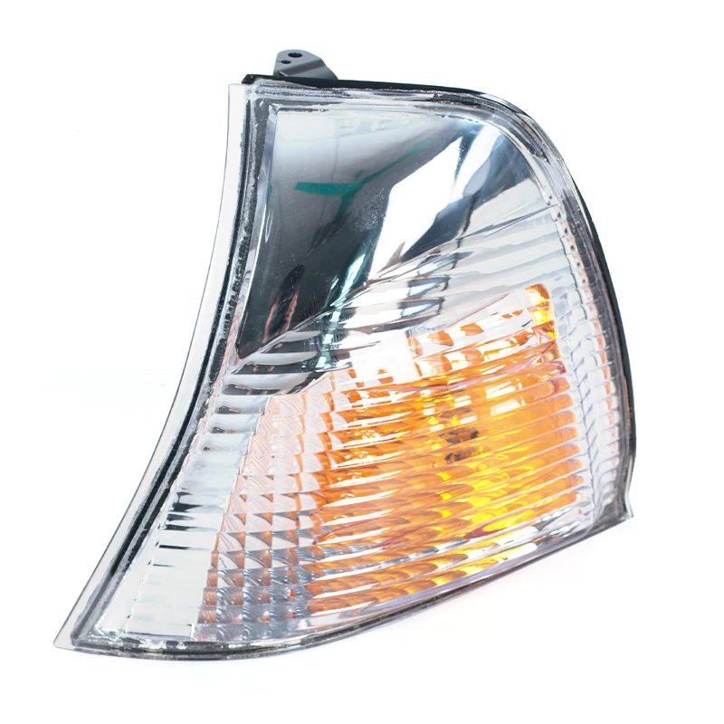 Piloto de esquina con intermitente y luz diurna – Toyota Gran Hiace 1999-2001 - imagen 3