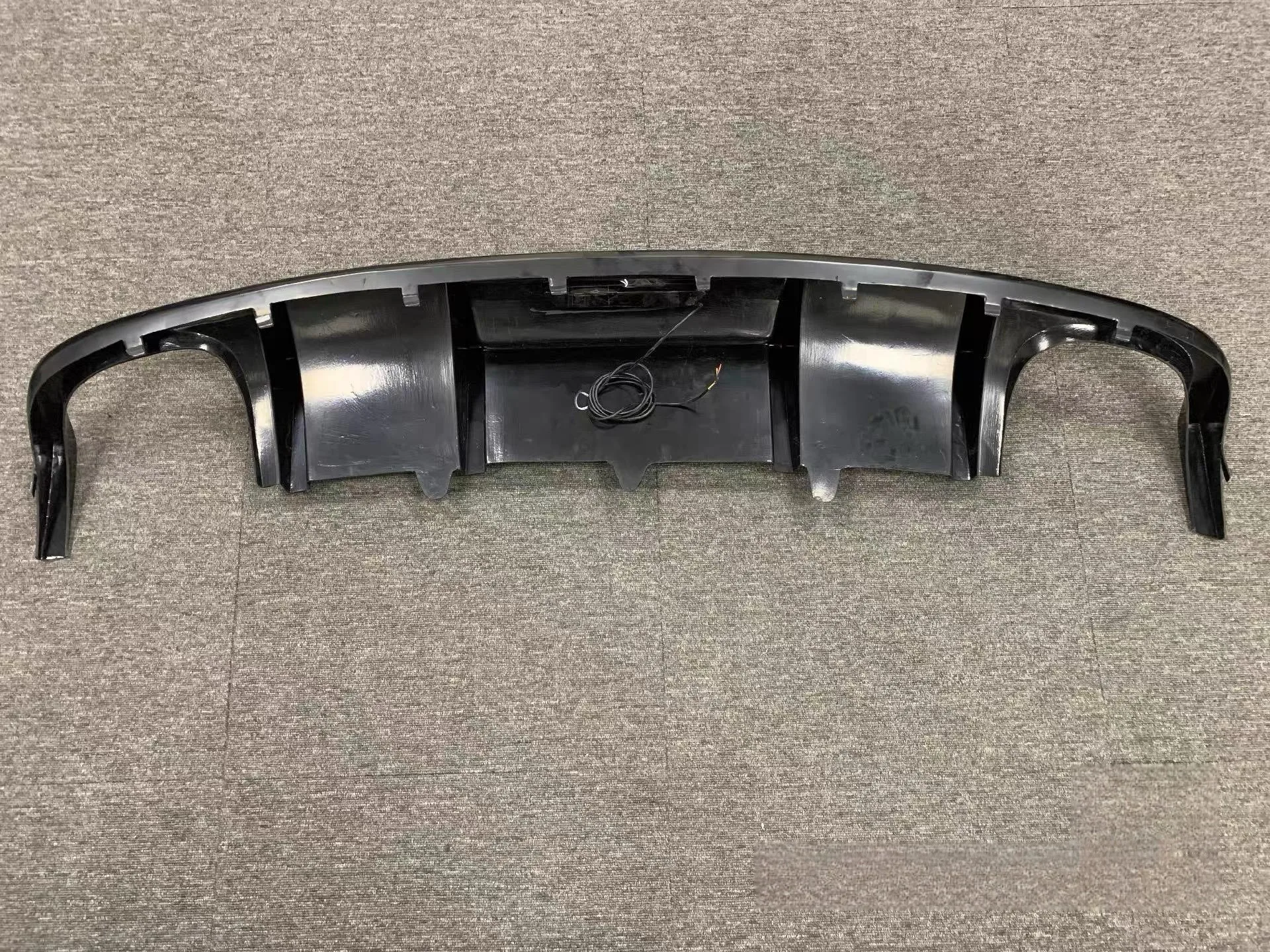 Labio difusor trasero de carbono para Audi A4 B8/B8.5 Sport 2009-2016 - imagen 5