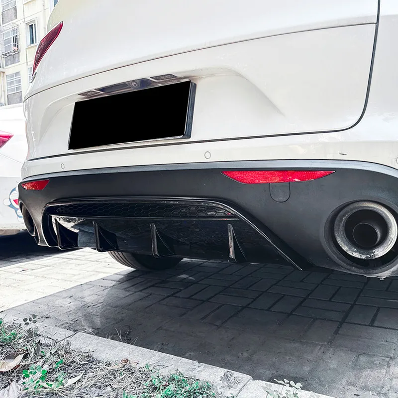 Difusor trasero de parachoques para Alfa Romeo Stelvio 2017 - imagen 4