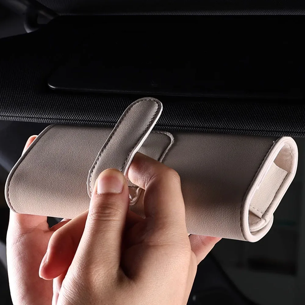 Soporte magnético gafas de sol visera franela – Ford Mustang - imagen 4