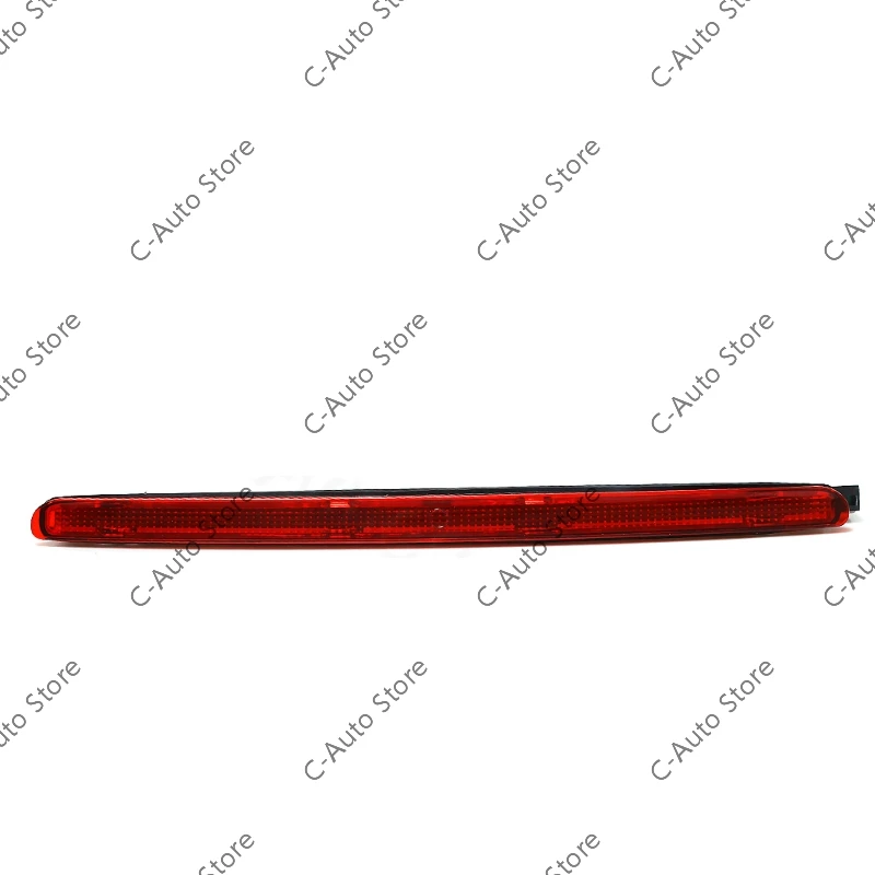 Luz LED de freno para paragolpes Mercedes-Benz Clase C W203 - imagen 2