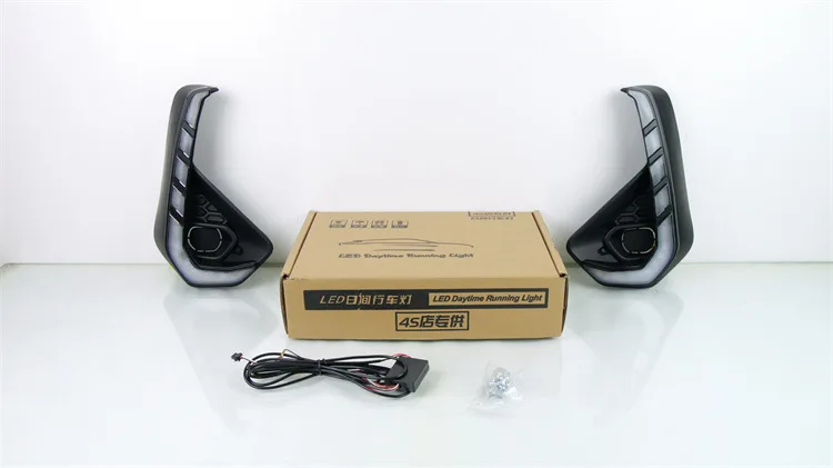 Luces DRL VELOT para Hilux Revo Rocco 2024 vista frontal