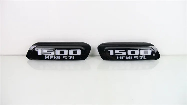 Detalle de las luces Streamer para Dodge Ram 1500