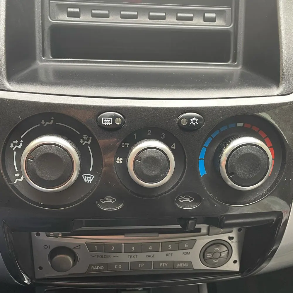 Perilla Aire Acondicionado Aluminio – Mitsubishi Triton 2006-2014 - imagen 3