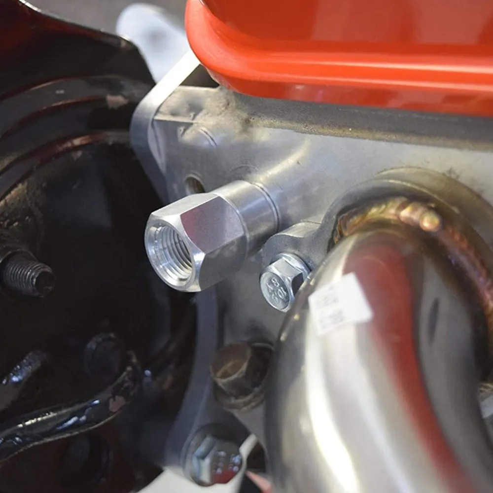 Adaptador junto a componentes del motor LS