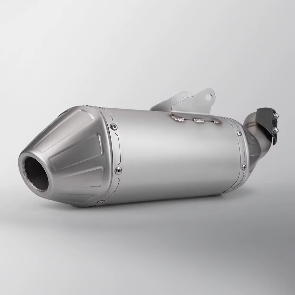 Detalle del sistema de escape para motocicleta
