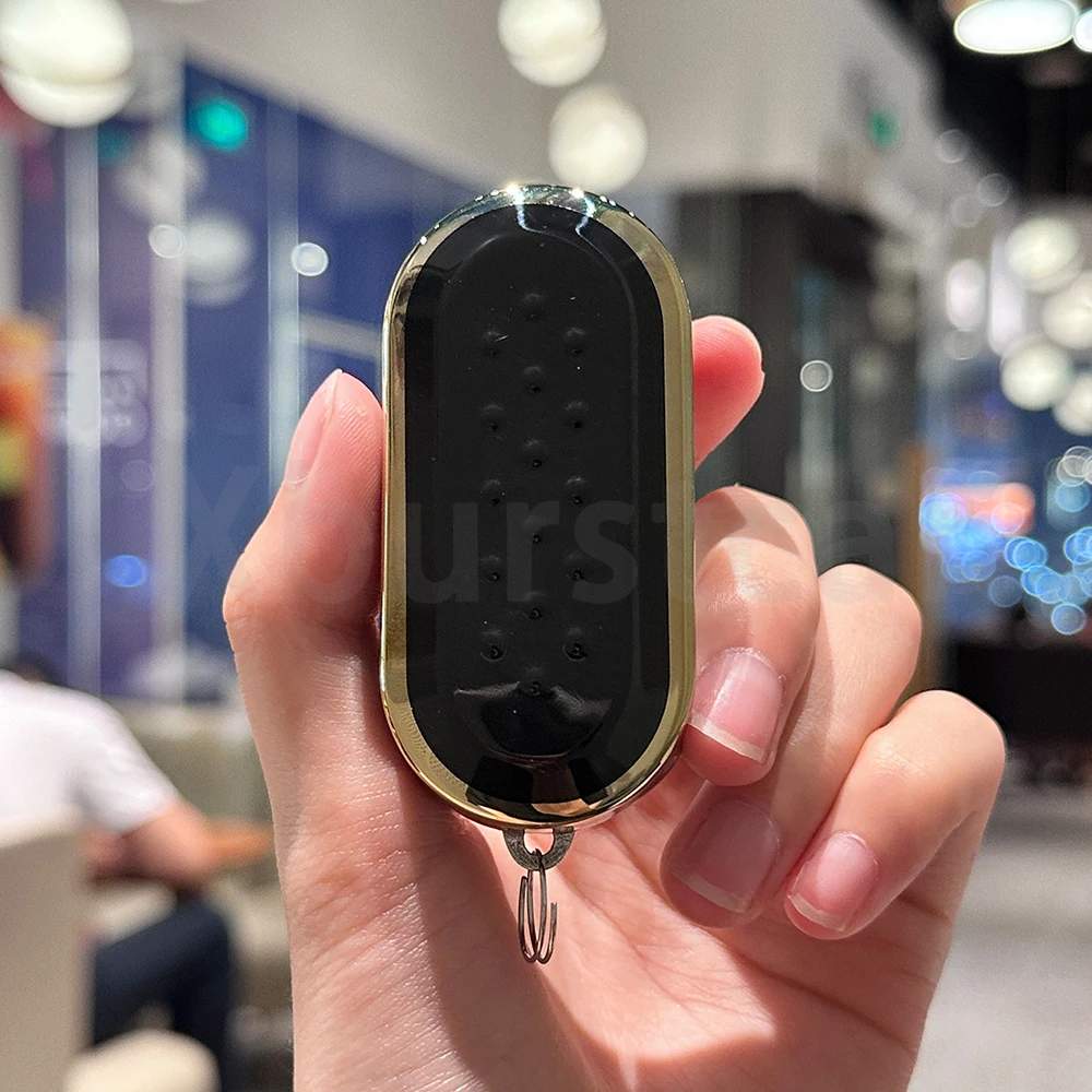 Detalle adicional de la funda para llave remota
