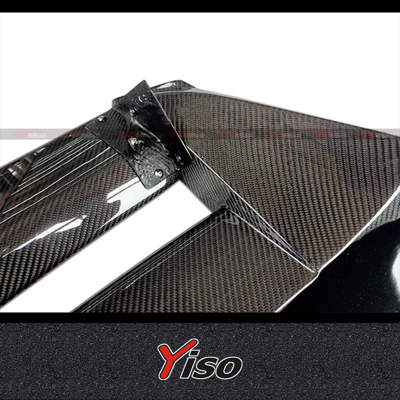 Kit cola fibra carbono Varis deportivo – Toyota Yaris GR MXPA12 - imagen 4