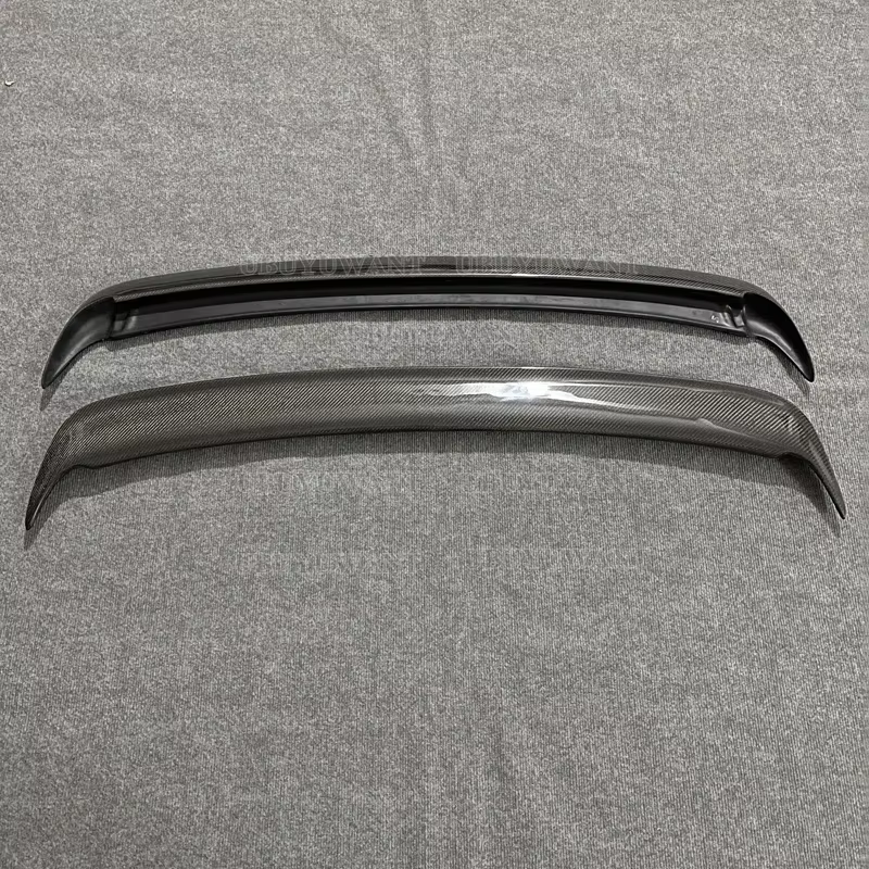 Vista lateral del spoiler para Lexus IS200