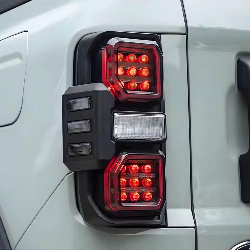 Pilotos traseros LED Ford Bronco 2021-2025 con efecto dinámico – Juego 2 piezas - imagen 3