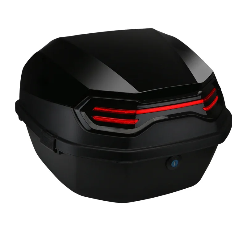 Maletero trasero moto y patinete con funda casco integrada - imagen 4