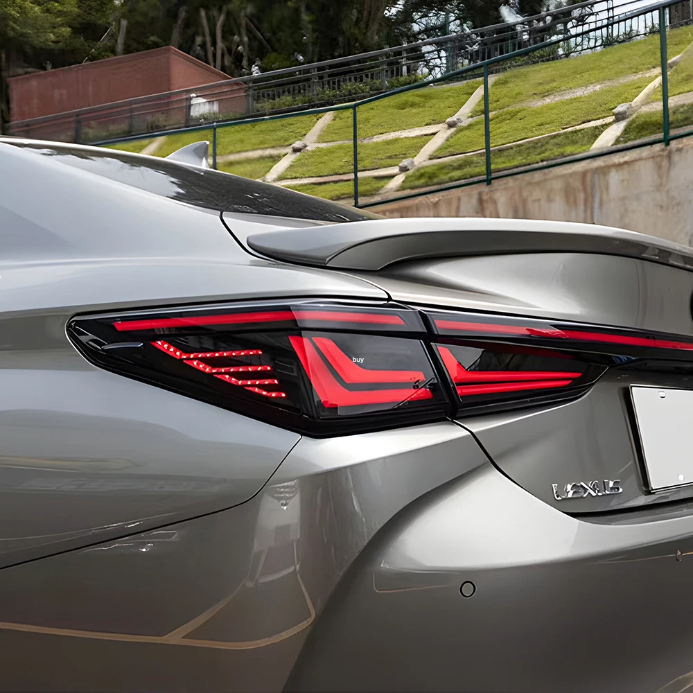 Pilotos traseros LED efecto de arranque Lexus ES 2018-2024 estilo 2025 - imagen 4