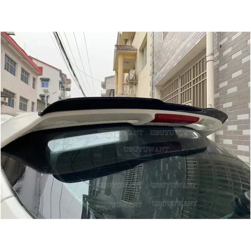 Alerón trasero ABS negro brillante Ford Focus MK3 ST-Line 2012-2018 - imagen 3
