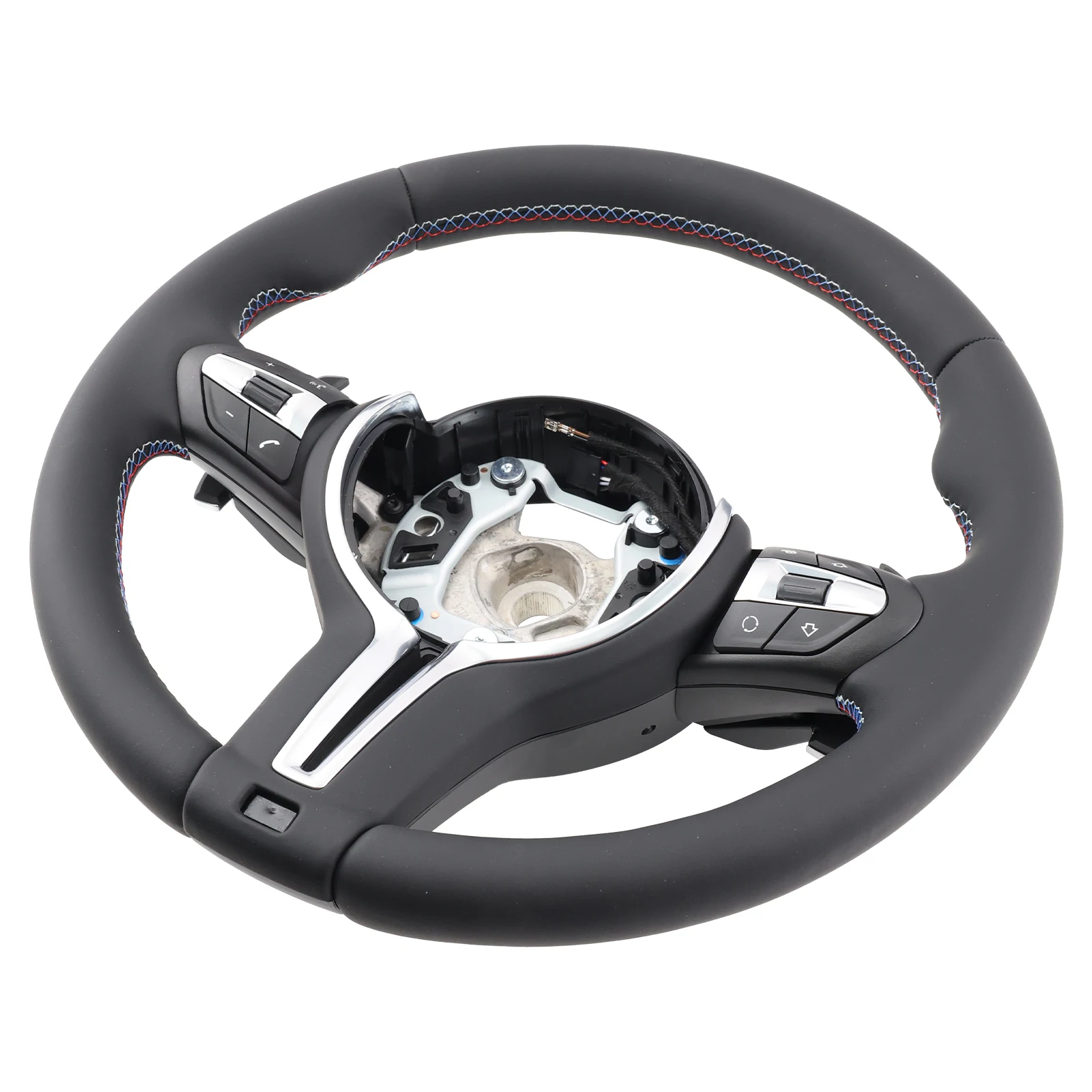 Detalle del cuero y costuras del volante