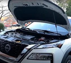 Capó delantero Nissan X-Trail T33 con puntales de gas – Rogue 2021