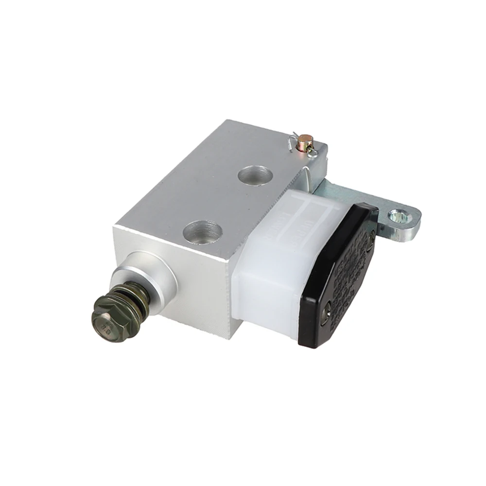Bomba de freno hidráulica de pie trasera para Karting y Quad - imagen 5