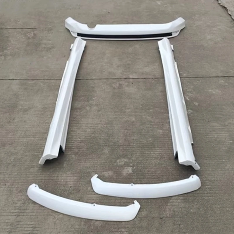 Faldón delantero deportivo para Ford Focus 1.6 2012-2014 sin pintar