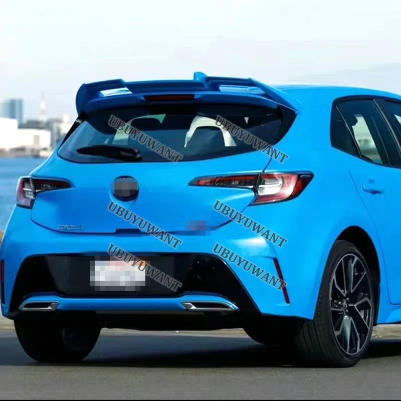 Vista trasera completa del coche con el kit instalado
