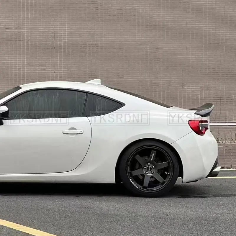 Alerón trasero carbono Toyota GT86, Scion FR-S y Subaru BRZ - imagen 2