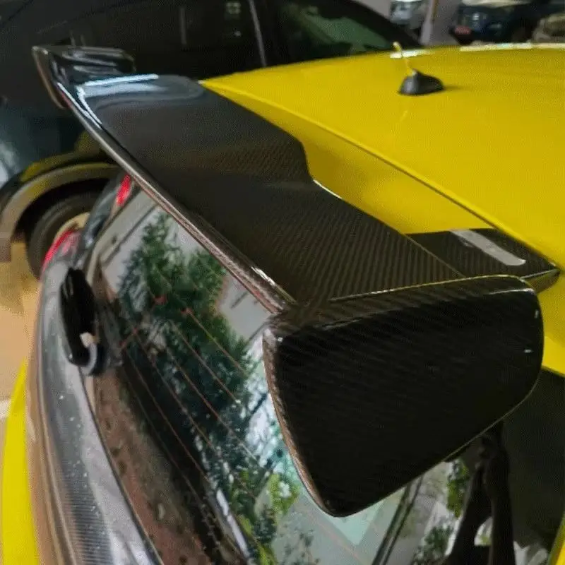 Alerón trasero fibra de carbono Suzuki Swift 05-19 personalizado - imagen 4