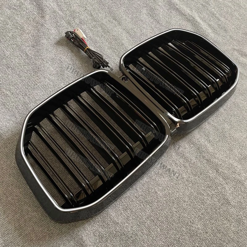 Rejillas Kindey delanteras con luz LED para BMW X7 G07