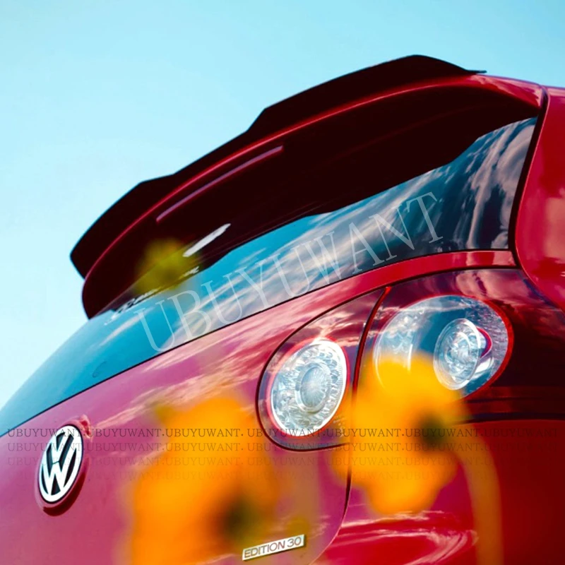 Detalle del acabado texturizado del spoiler ABS