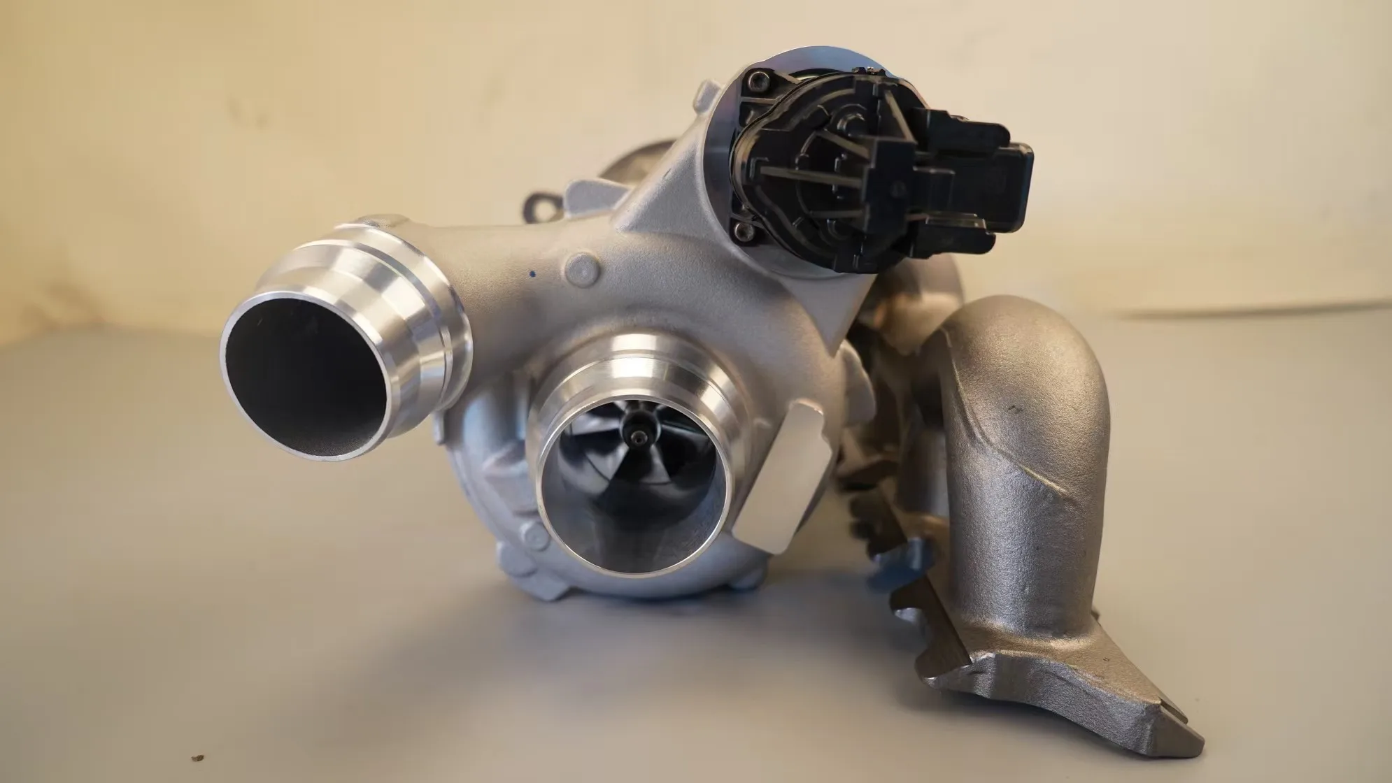 Turbocompresor GTX3582R rodamiento flotante BMW B58 3.0L 6 puertos - imagen 4