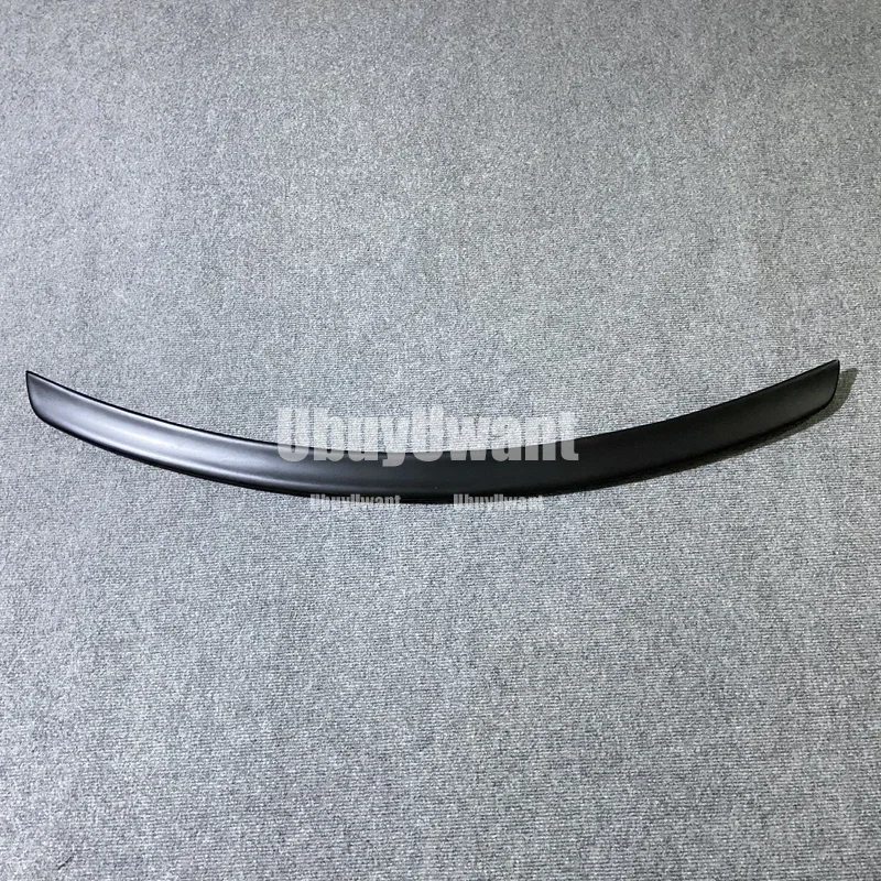 Alerón trasero UBUYUWANT para Mercedes CLS W219 en empaque