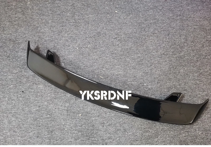 Detalle del alerón trasero fibra de carbono Audi TT